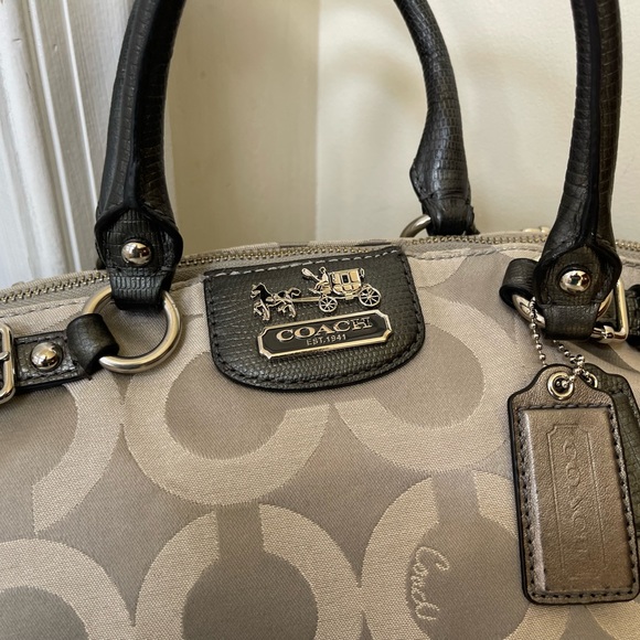 EUC Coach satchel/Shoulder bag - Picture 5 of 7